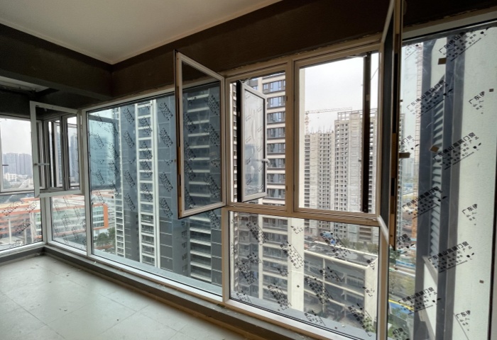 青島裝修，陽臺封窗有哪些注意事項？