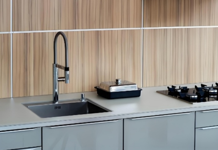 選對(duì)櫥柜臺(tái)面，廚房耐用又省心！青島東方家園裝飾教你避坑指南?